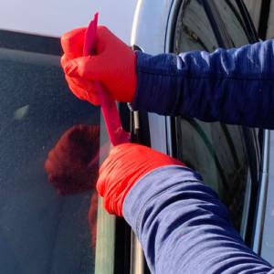 Windscreen repair with Gripsafe Red